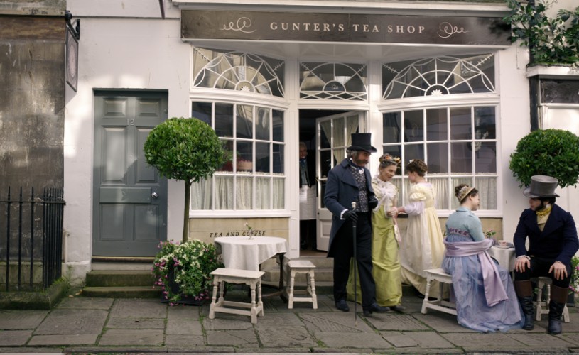 Bridgerton extras outside tea shop in Bath